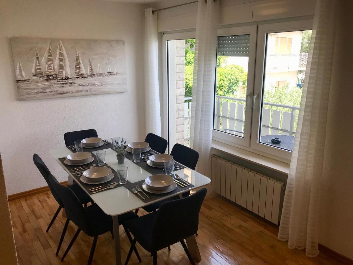 Holiday Apartment Lavanda Sumpetar 예세니체 외부 사진